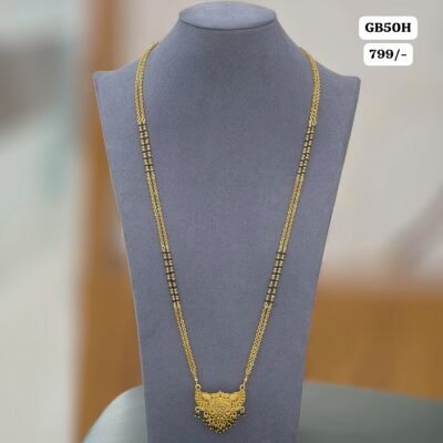 Pendant with Chandraharam & black beads