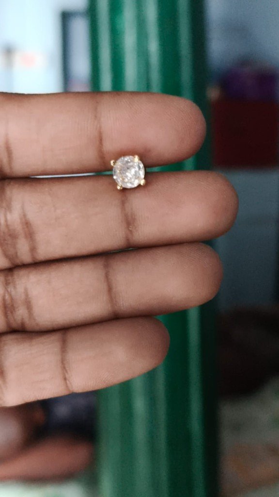 Single Stone Studd